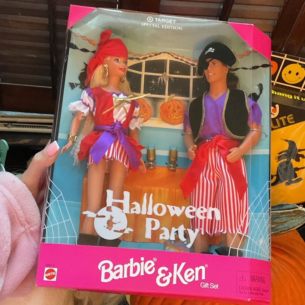Mattel Barbie & Ken Halloween Pirate Costume Set - Red and Purple